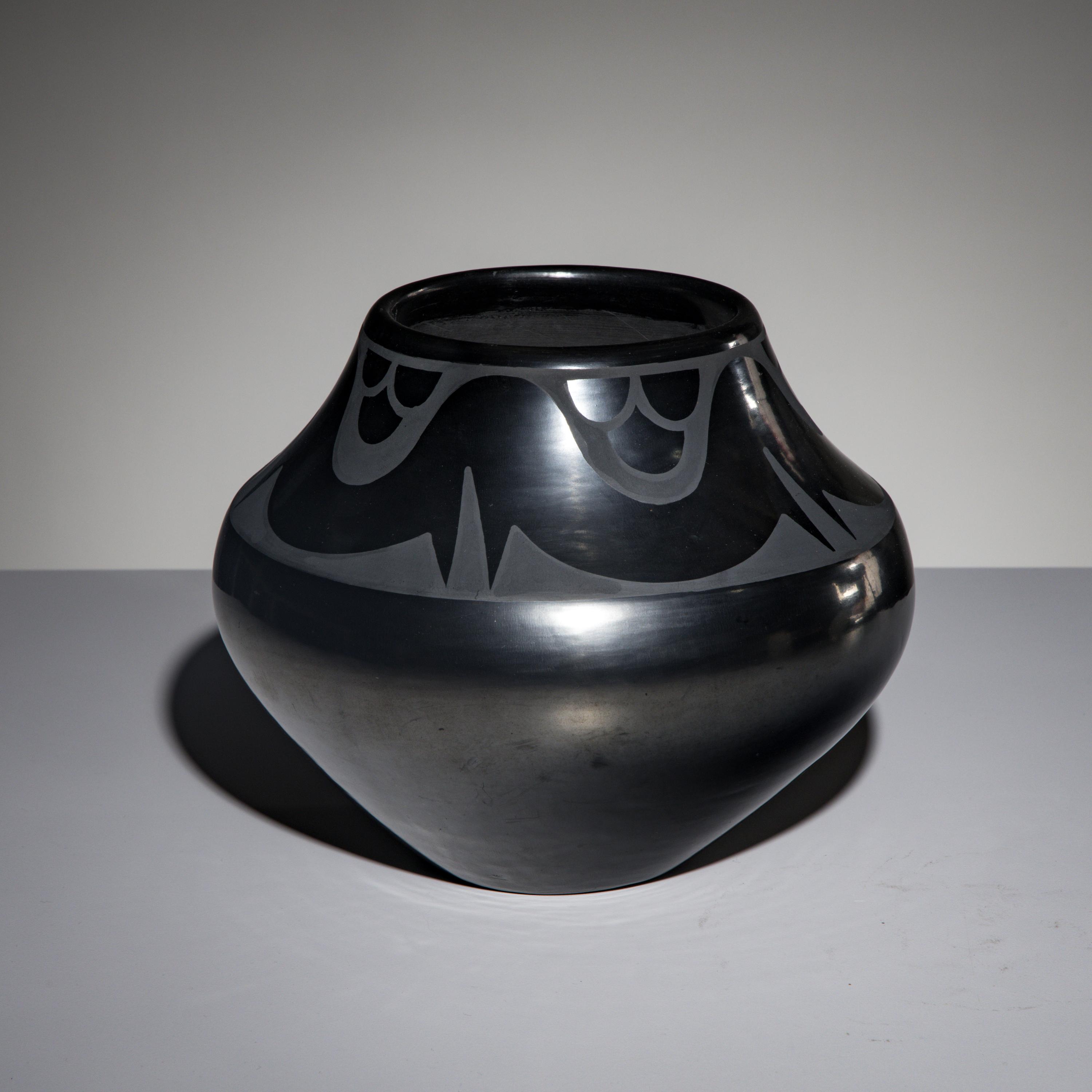 Maria Martinez and Popovi Da (San Ildefonso, 1887-1980 / 1923-1971) — Blackware Pottery Jar, Gunmetal Finish August 1969