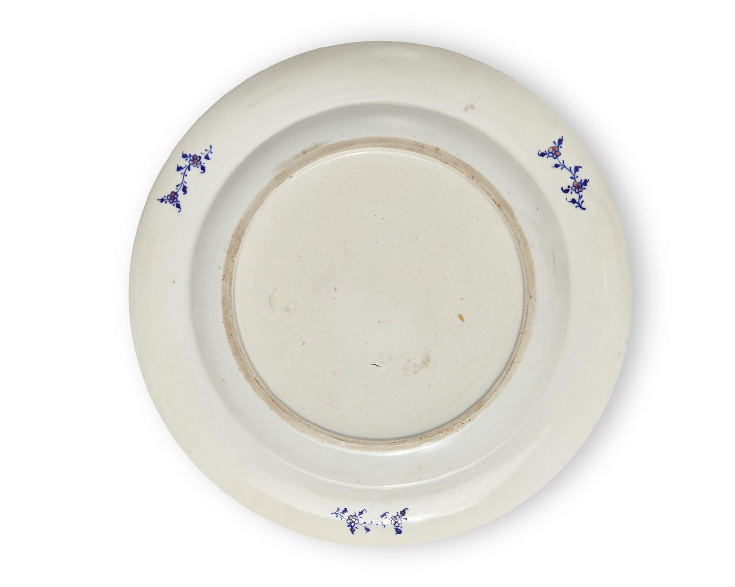 A Chinese Export Porcelain "Pseudo Tobacco-Leaf" Dinner Plate And Platter