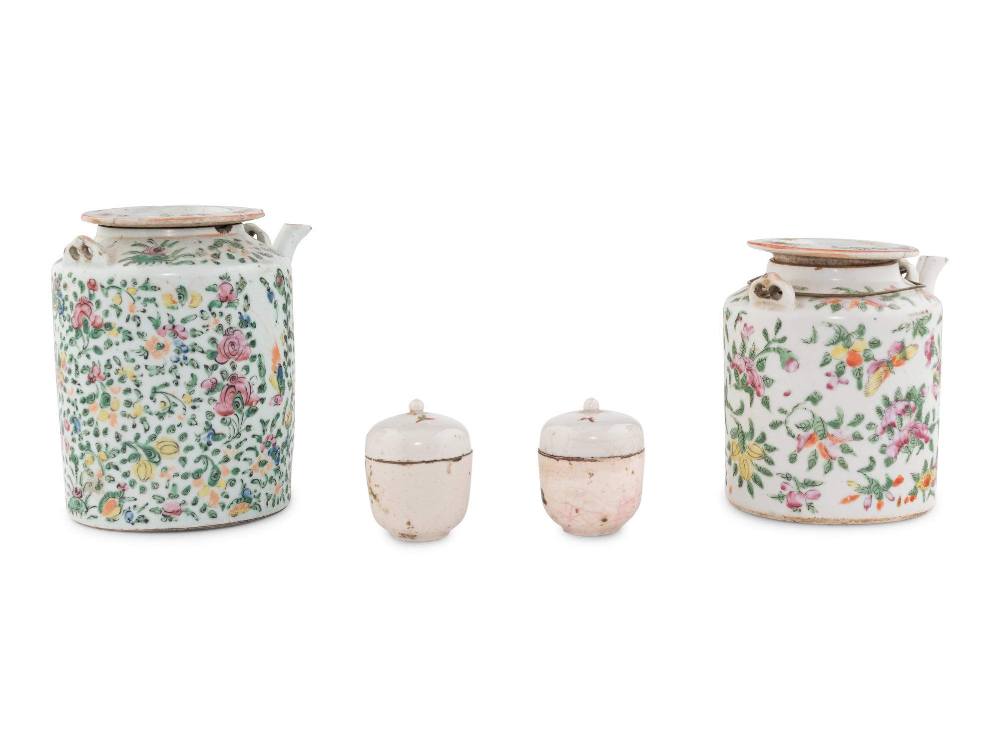 A Group of Four Chinese Export Porcelain Articles