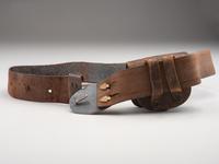 [CIVIL WAR]. Enlisted infantryman's belt equipped with Model 1839 "US" belt plate and cap pouch.