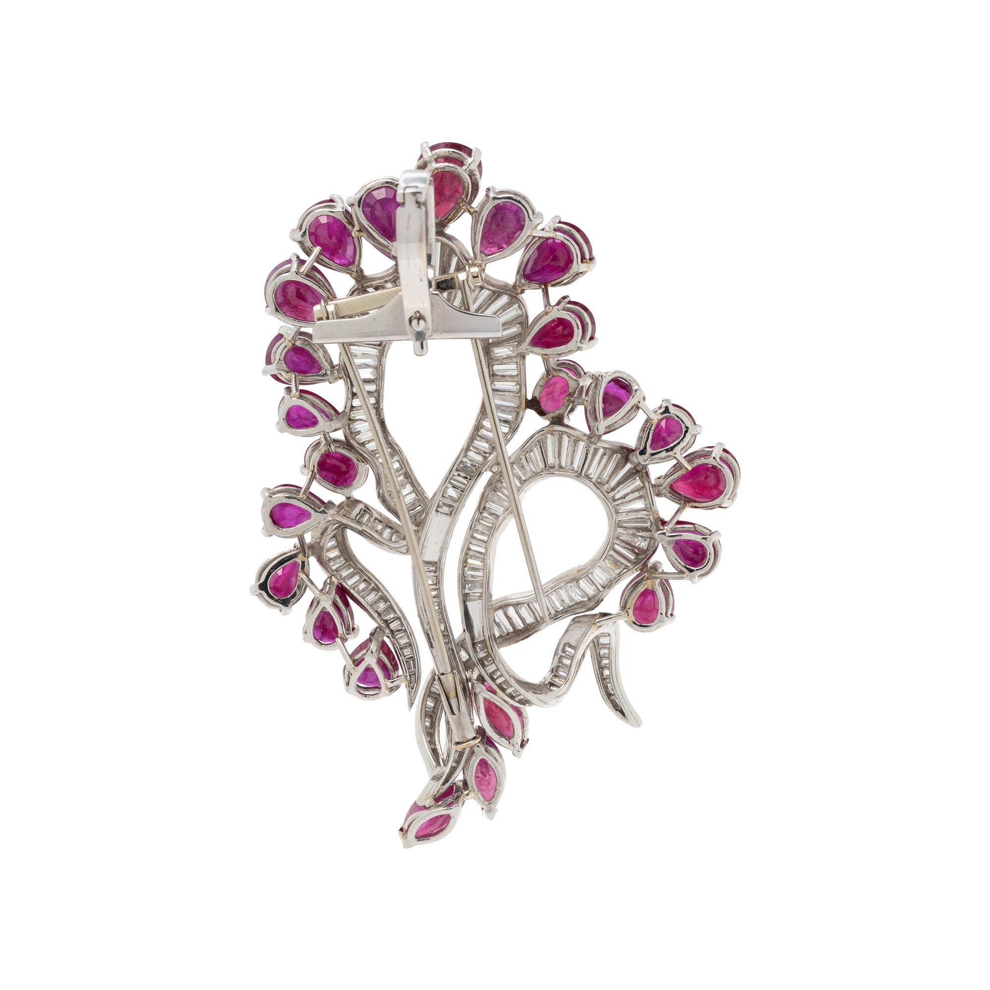 RUBY AND DIAMOND PENDANT/BROOCH