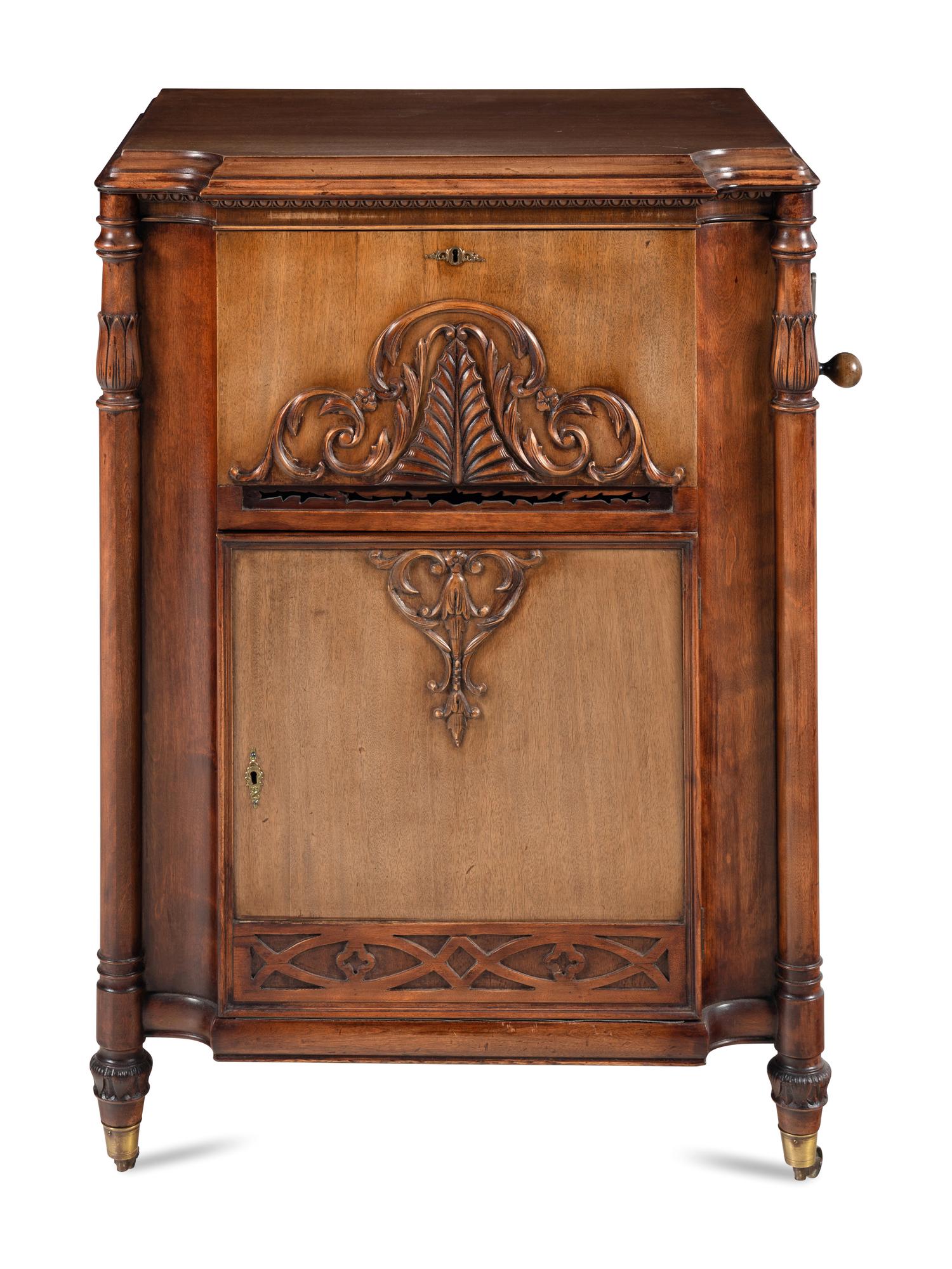 A Mira 18-Inch Disc Music Box