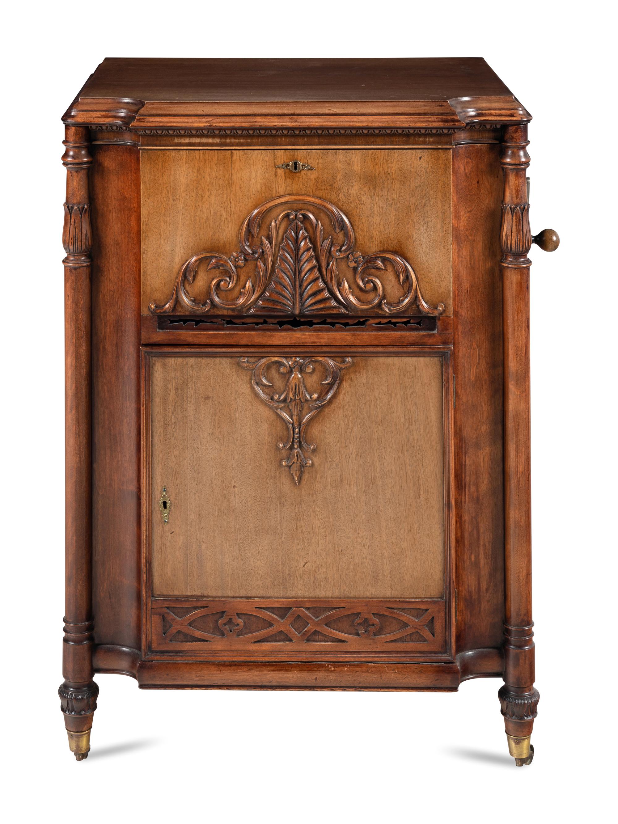 A Mira 18-Inch Disc Music Box