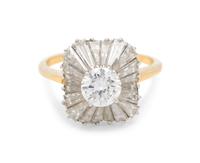 DIAMOND RING
