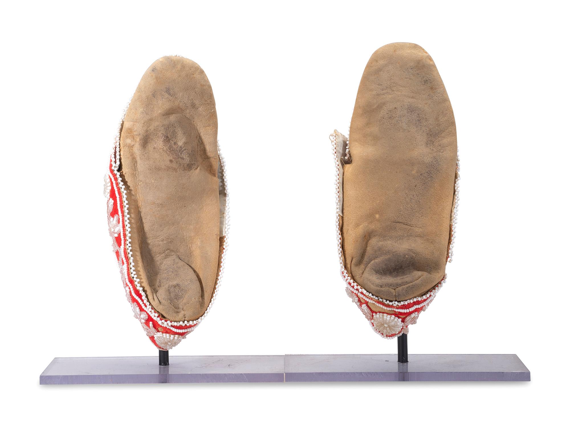 Huron Beaded Hide Moccasins