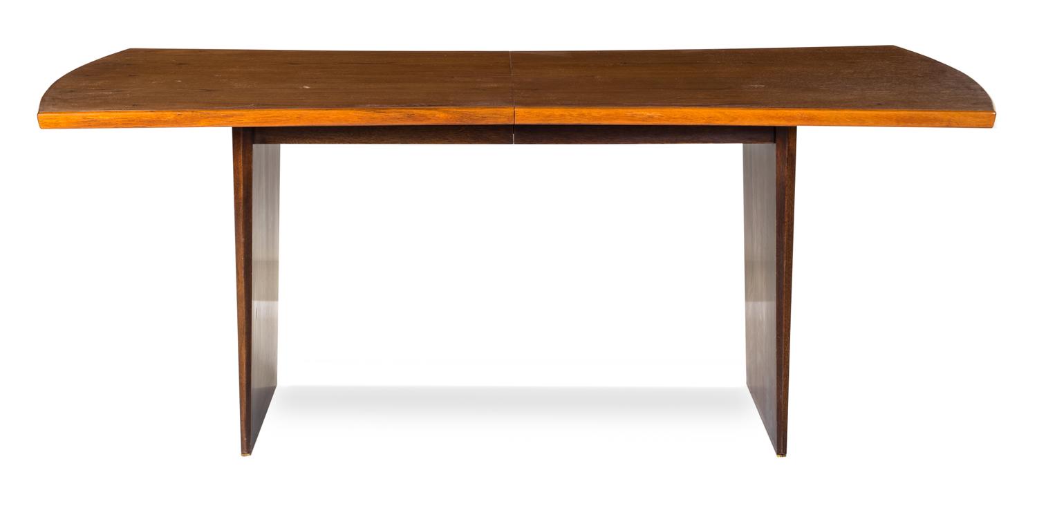 Dining Table with Two Leaves Probber Inc., USA