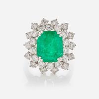 A Platinum, Emerald, and Diamond Ring