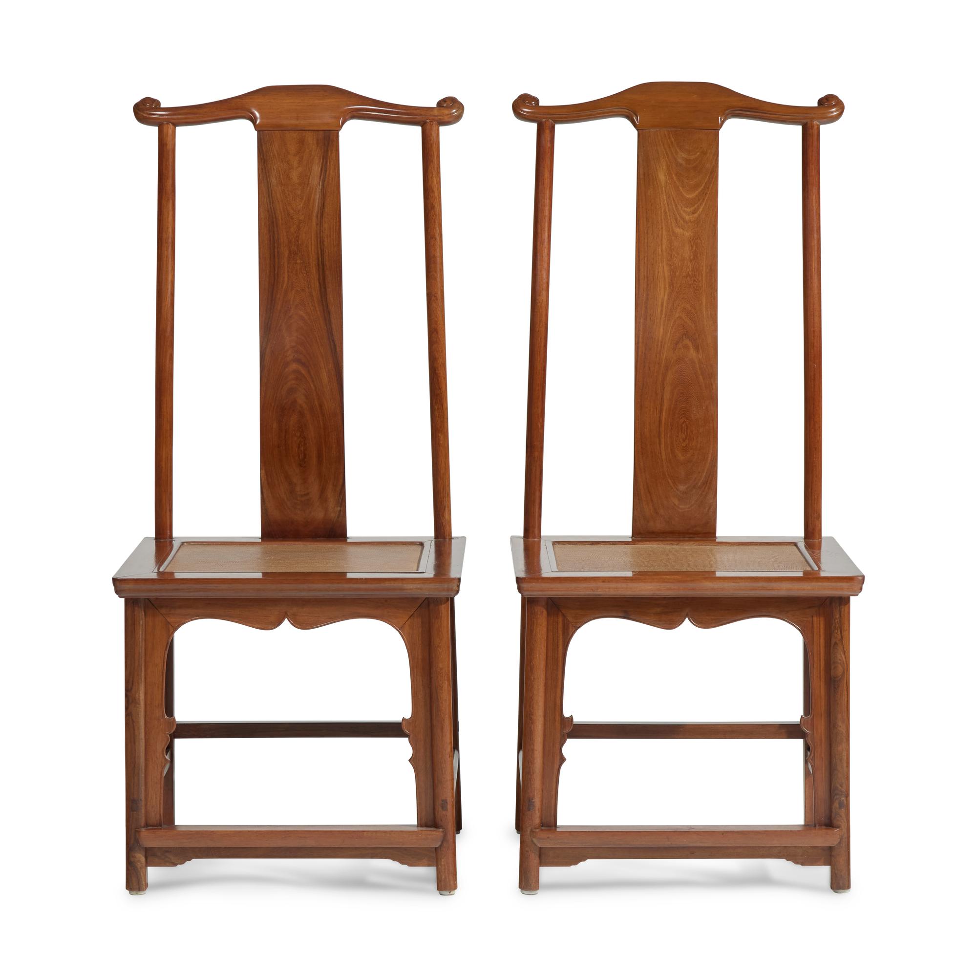 A Pair of Chinese Hardwood "Official's Hat" Sidechairs, Guanmaoyi — 硬木官帽椅一對
