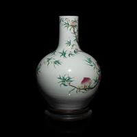 A Large Chinese Famille Rose Porcelain 'Nine Peaches' Tianqiuping Vase, Late Qing Dynasty — 清晚期 粉彩九桃大天球瓶