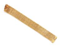 YELLOW GOLD AND SAPPHIRE BUCKLE MOTIF BRACELET