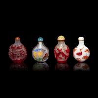 Four Chinese Glass Overlay Snuff Bottles, 19th-20th Century 晚清-民國 套料鼻烟壺四支
