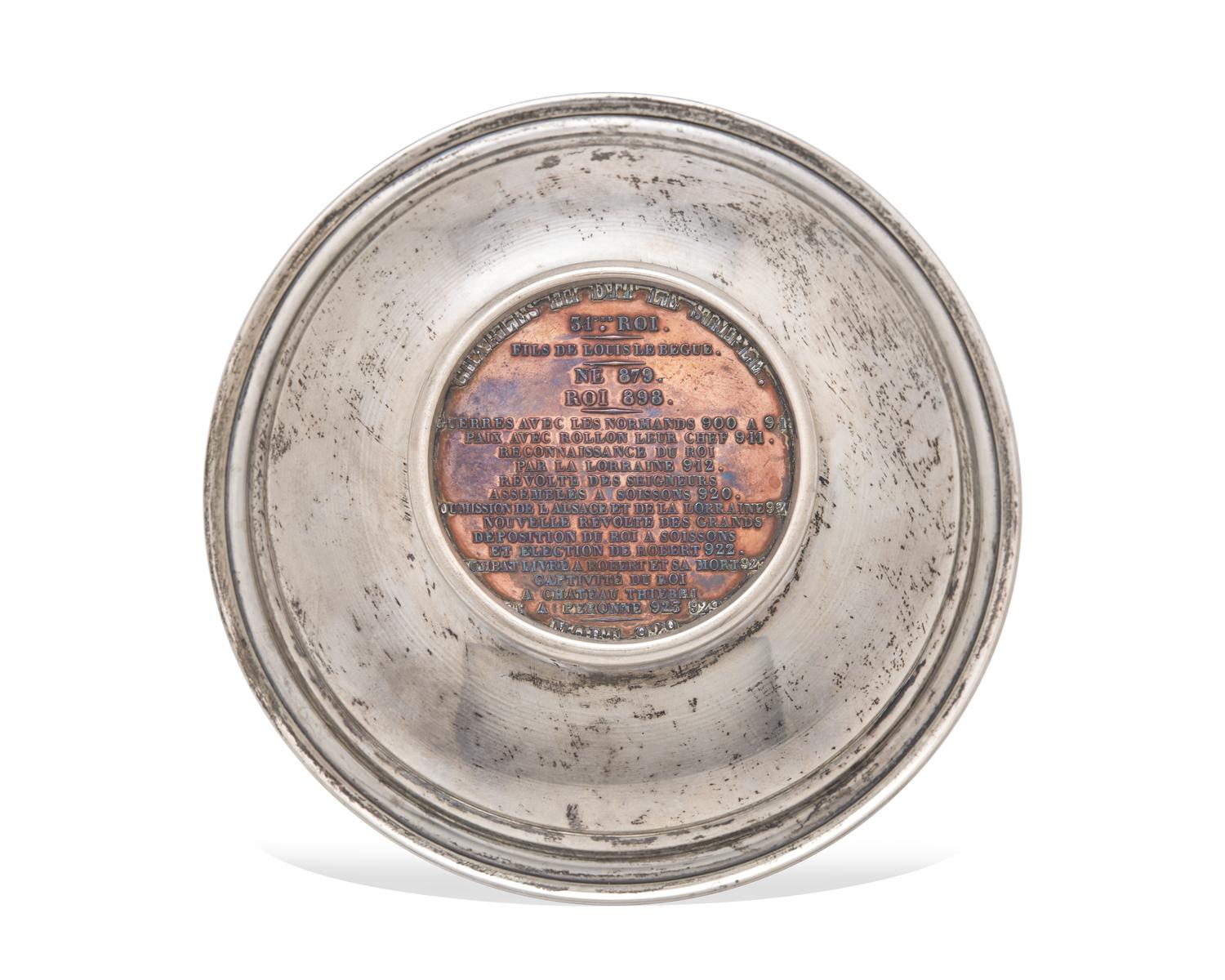 A Sterling Silver Dish Inset with Commemorative Charles III Gem-Set Bronze Medallion