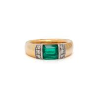 EMERALD AND DIAMOND RING