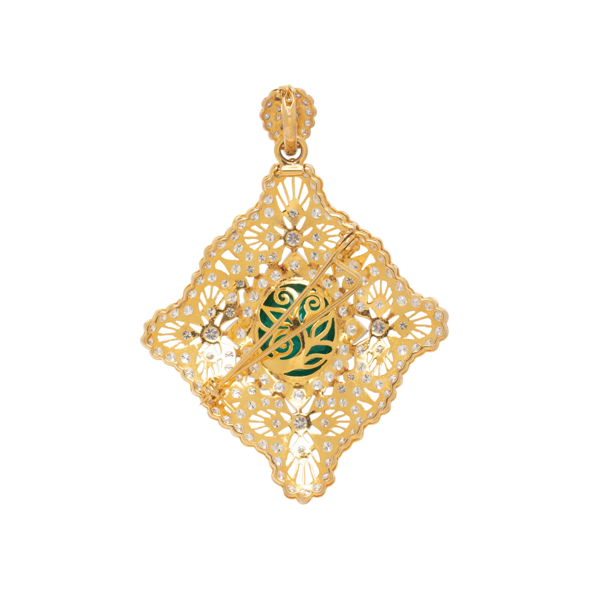 EMERALD AND DIAMOND PENDANT/BROOCH