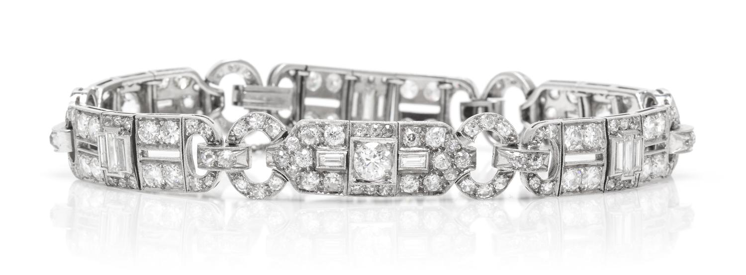 An Art Deco Platinum and Diamond Bracelet, 15.80 dwts.