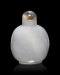 A Russet and Greyish Celadon Jade Snuff Bottle