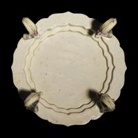 A Chinese Famille Verte Biscuit Floriform Stand, 19th Century — 清晚期 五彩龍紋花口四足器座