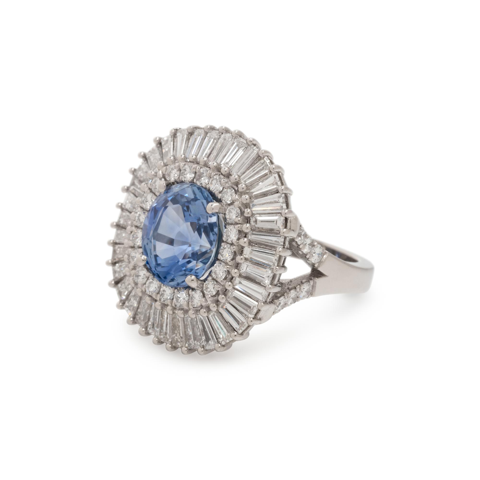SAPPHIRE AND DIAMOND RING