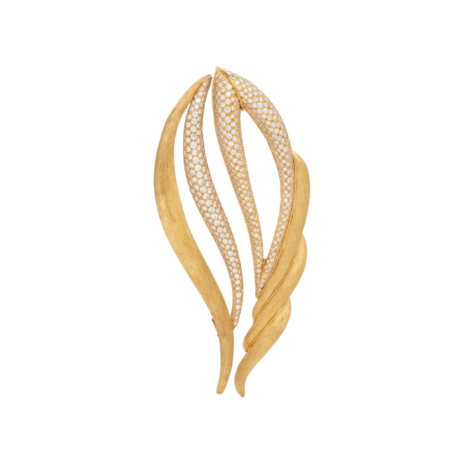 HENRY DUNAY, SET OF YELLOW GOLD AND DIAMOND BROOCHES