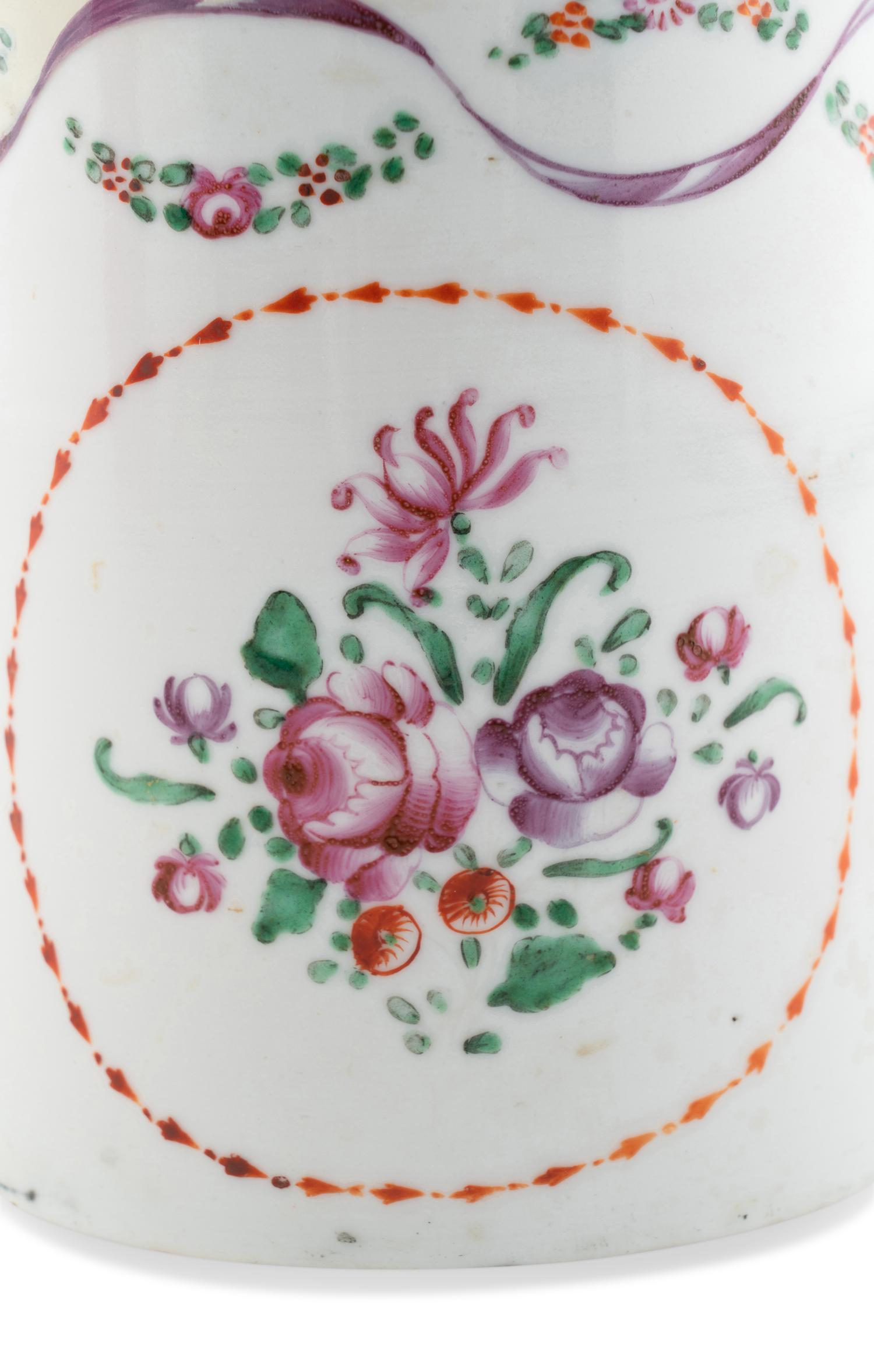 A Chinese Export Porcelain Mug