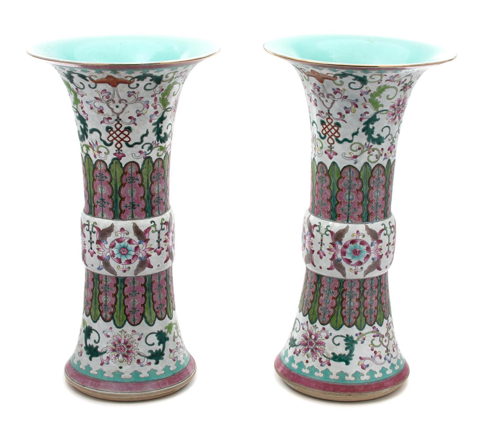 A Pair of Tall Chinese Famille Rose Vases — 20TH CENTURY