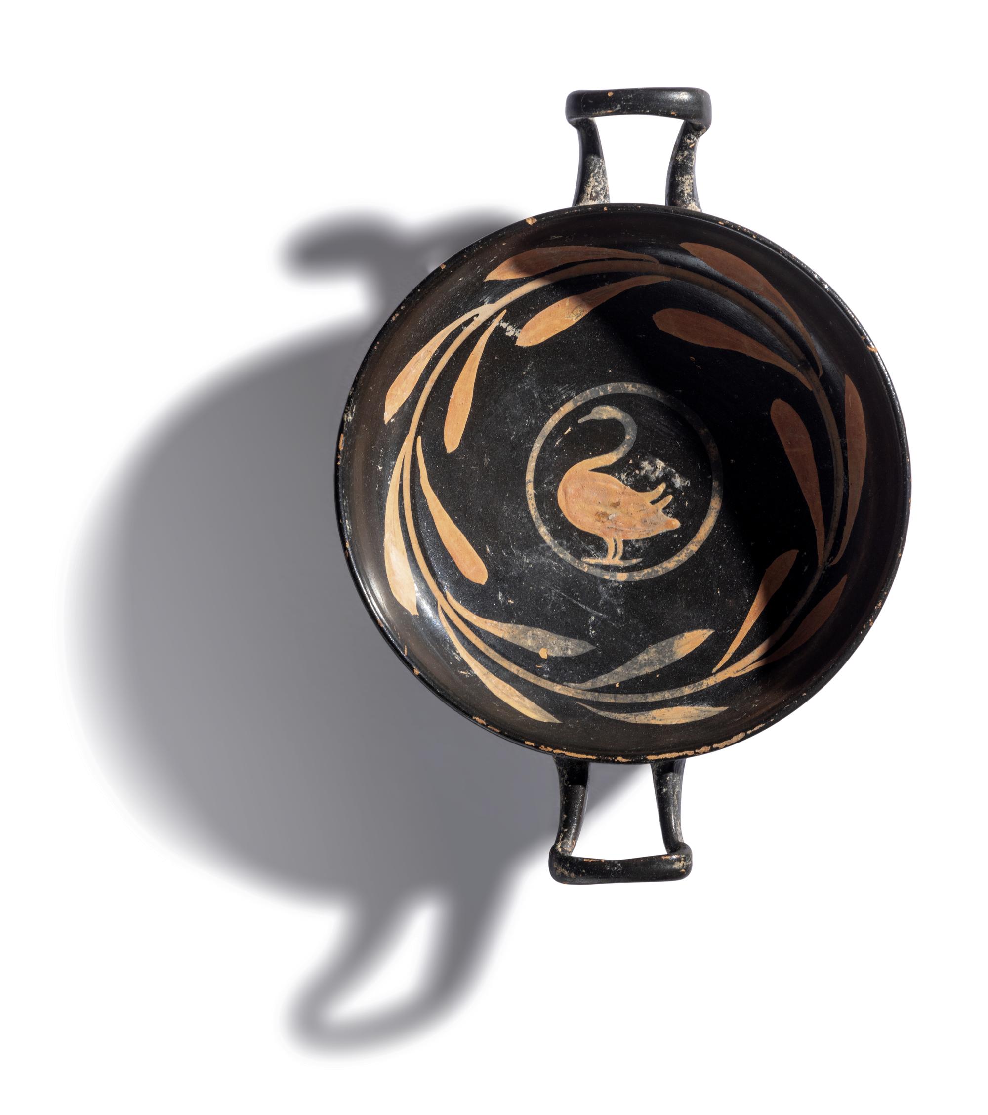 An Apulian Xenon-Ware Stemless Kylix