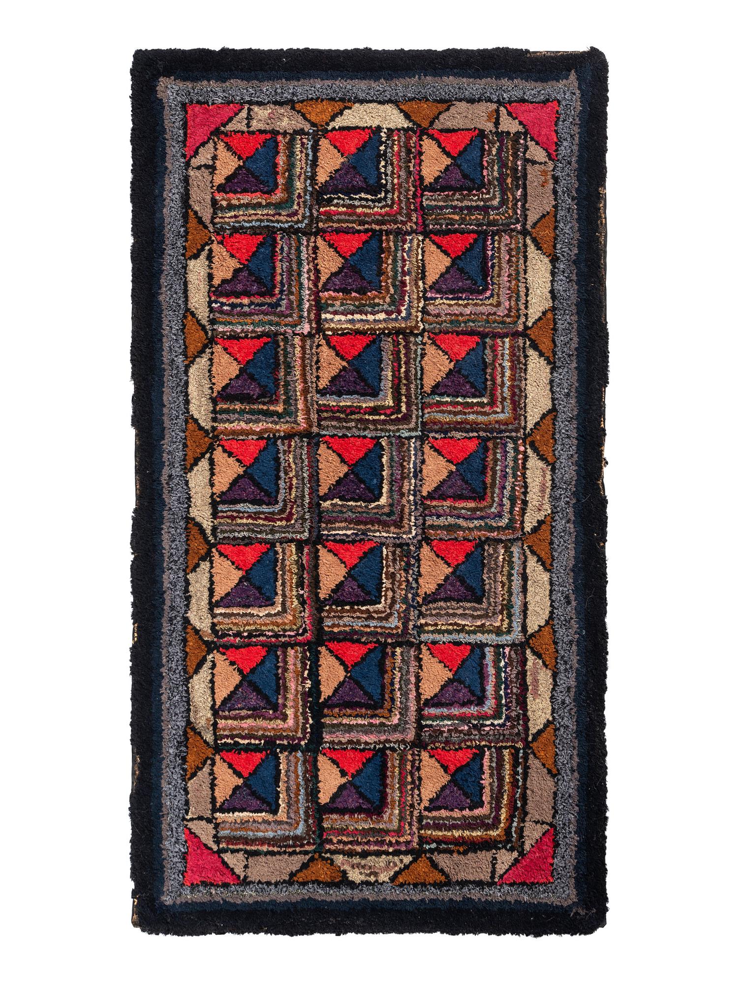 A Geometric Pattern Hooked Rug