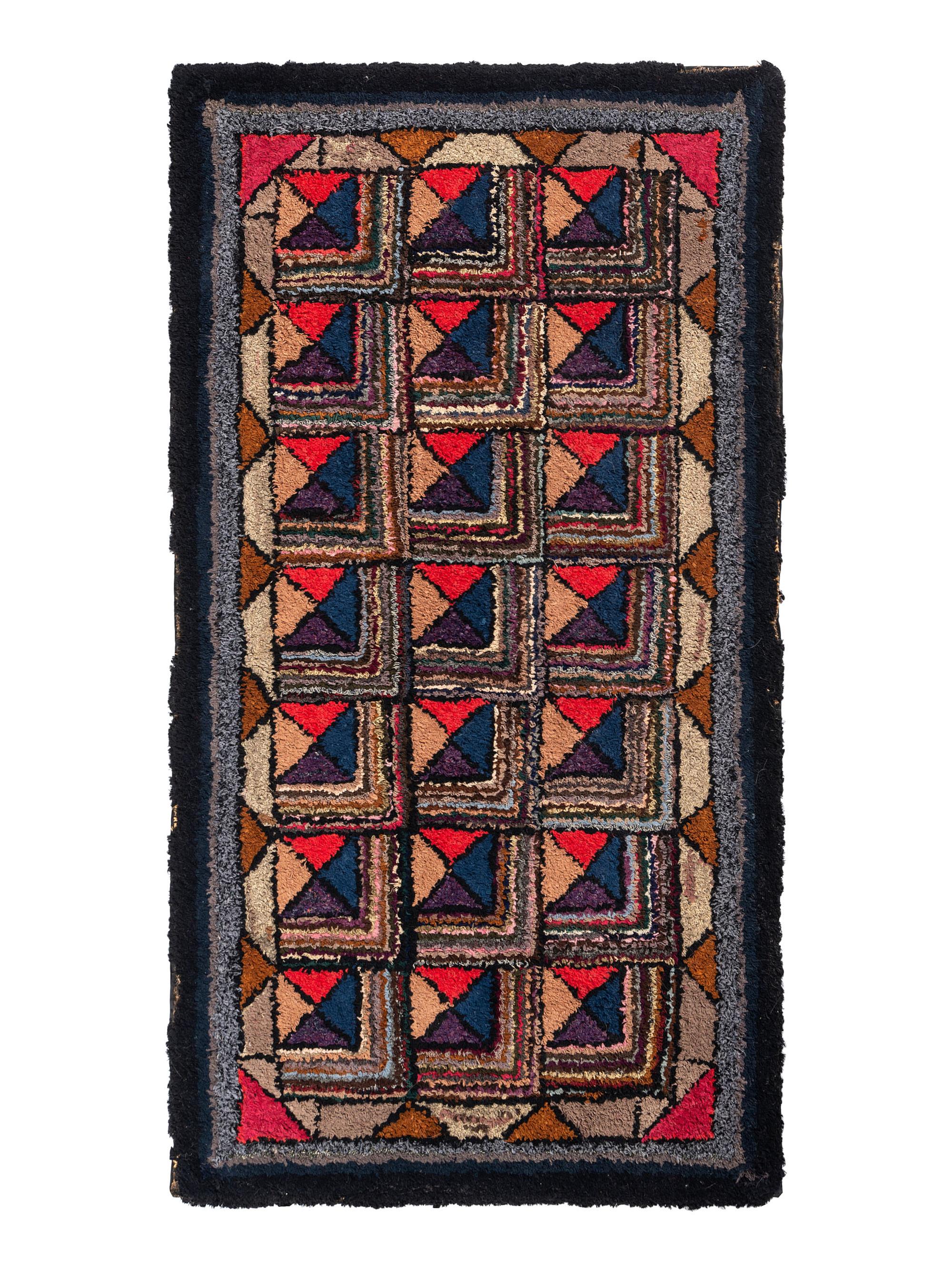 A Geometric Pattern Hooked Rug