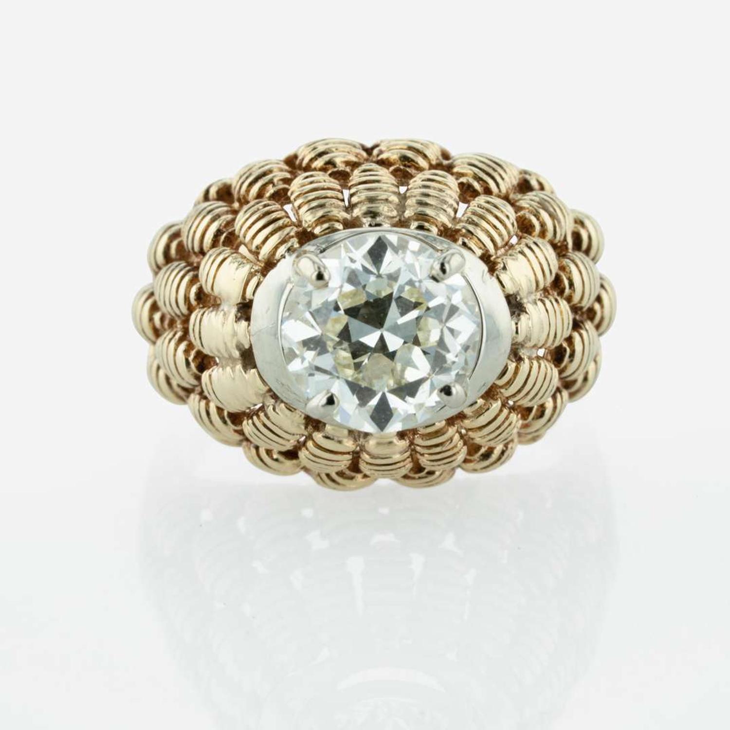 A 14K Gold and Diamond Ring 2.27 Carat Round Brilliant Diamond, GIA Certified