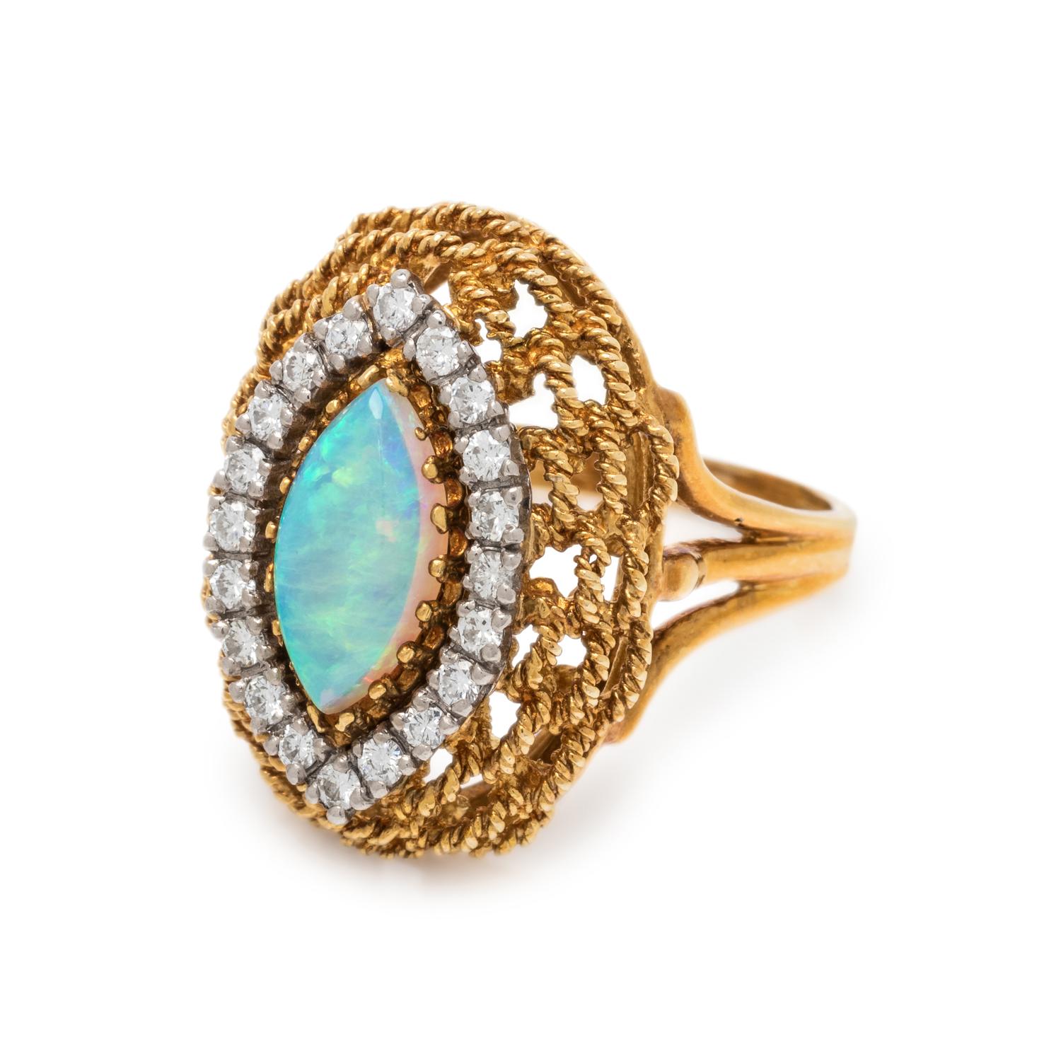 YELLOW GOLD, OPAL AND DIAMOND RING
