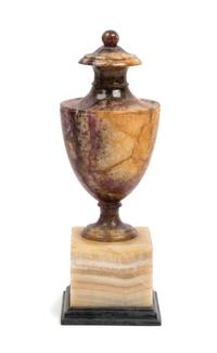 An English Blue John Urn and Cover Height 8 3/4 inches. — LATE 18TH/EARLY 19TH CENTURY