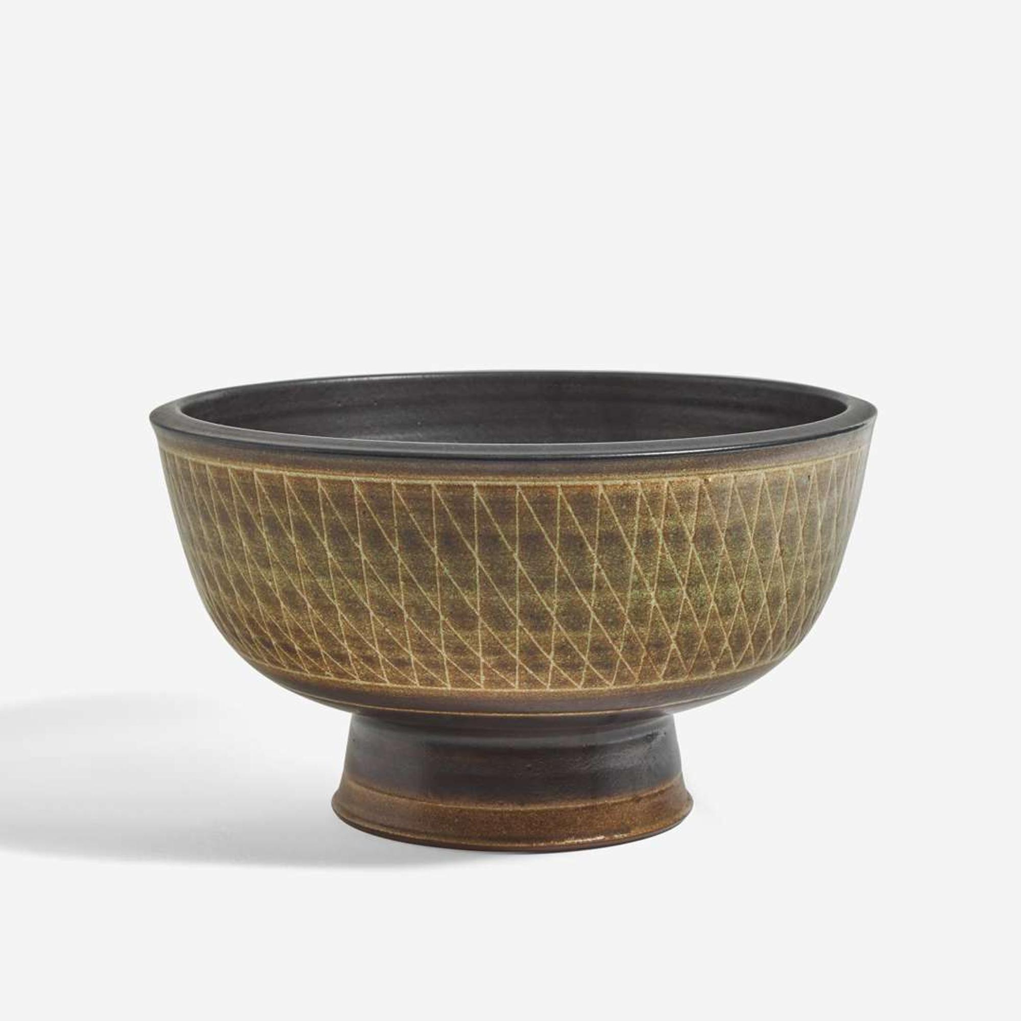 Harrison McIntosh (American, 1914-2016) Large Footed Center Bowl, USA, circa third quarter 20th century
