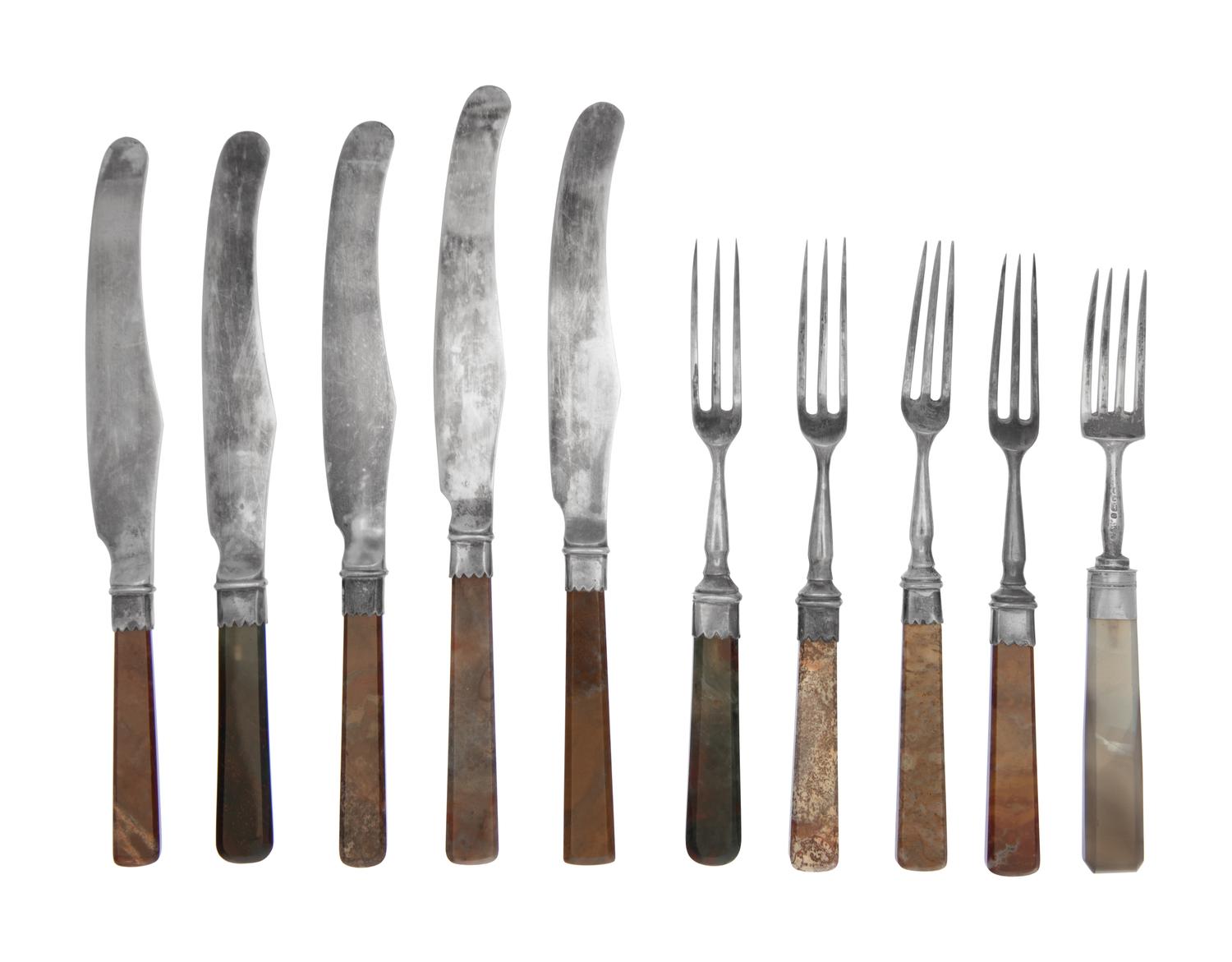 A Scottish Victorian Silver and Agate Mounted Dessert Flatware Service