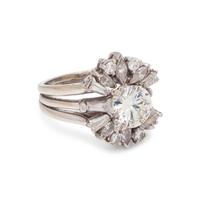 DIAMOND RING