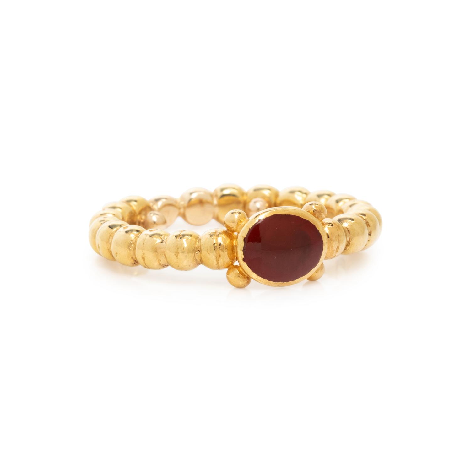 YELLOW GOLD AND CARNELIAN RING