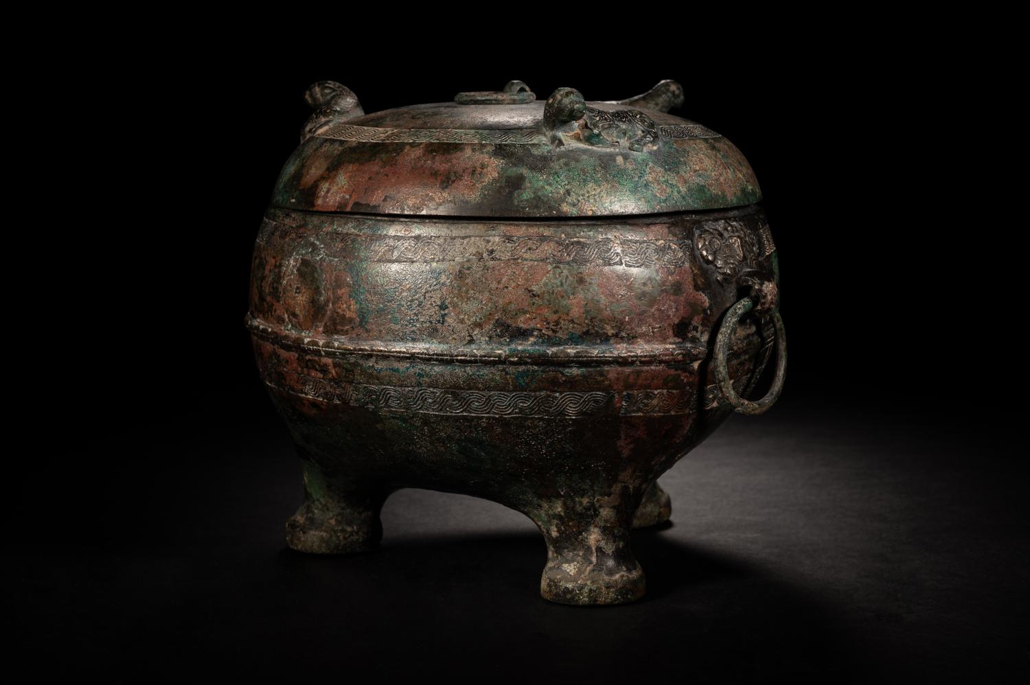 An Archaic Bronze Food Vessel, Dui