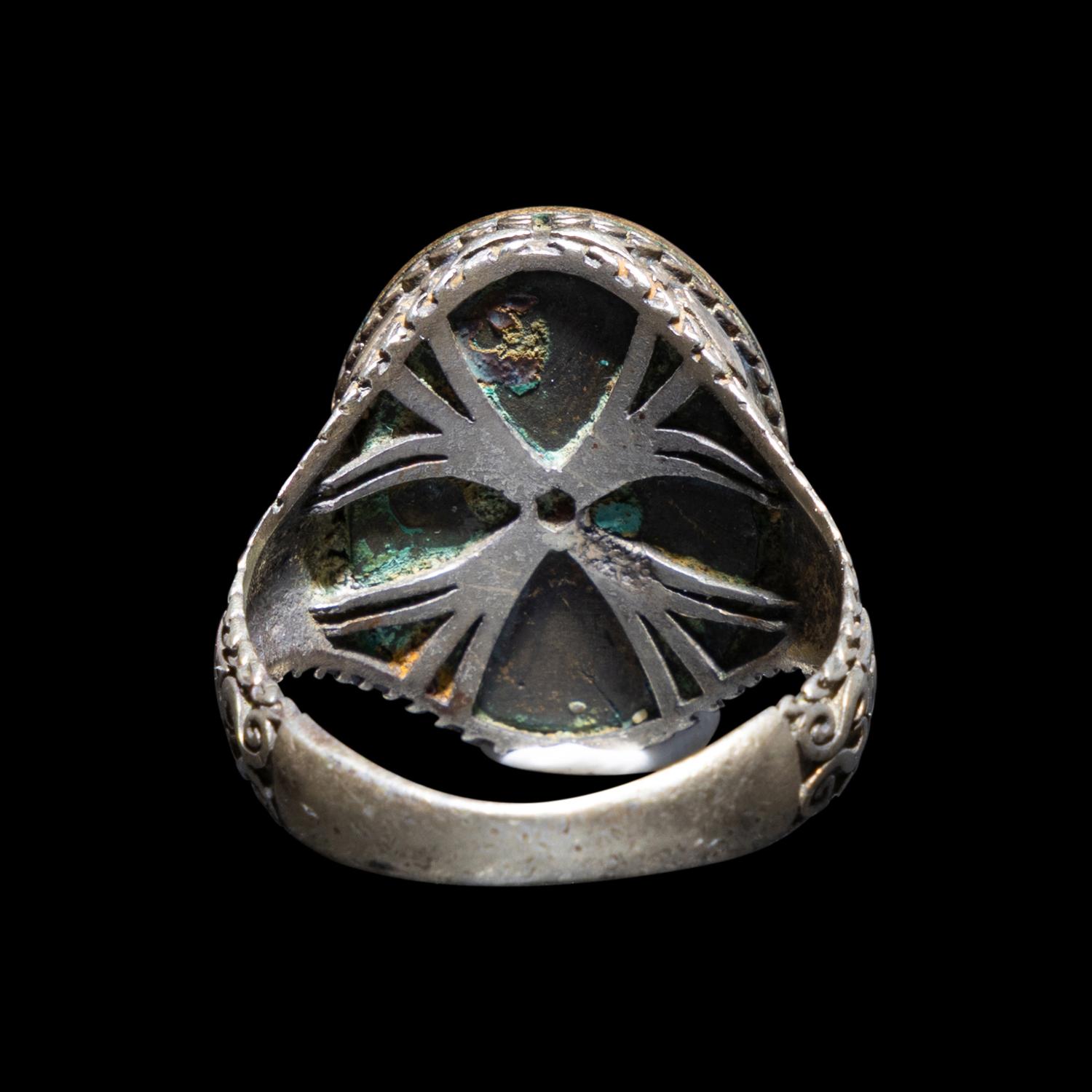 A Sicilian Electrum and Onyx Signet Ring of a Templar Grand Master