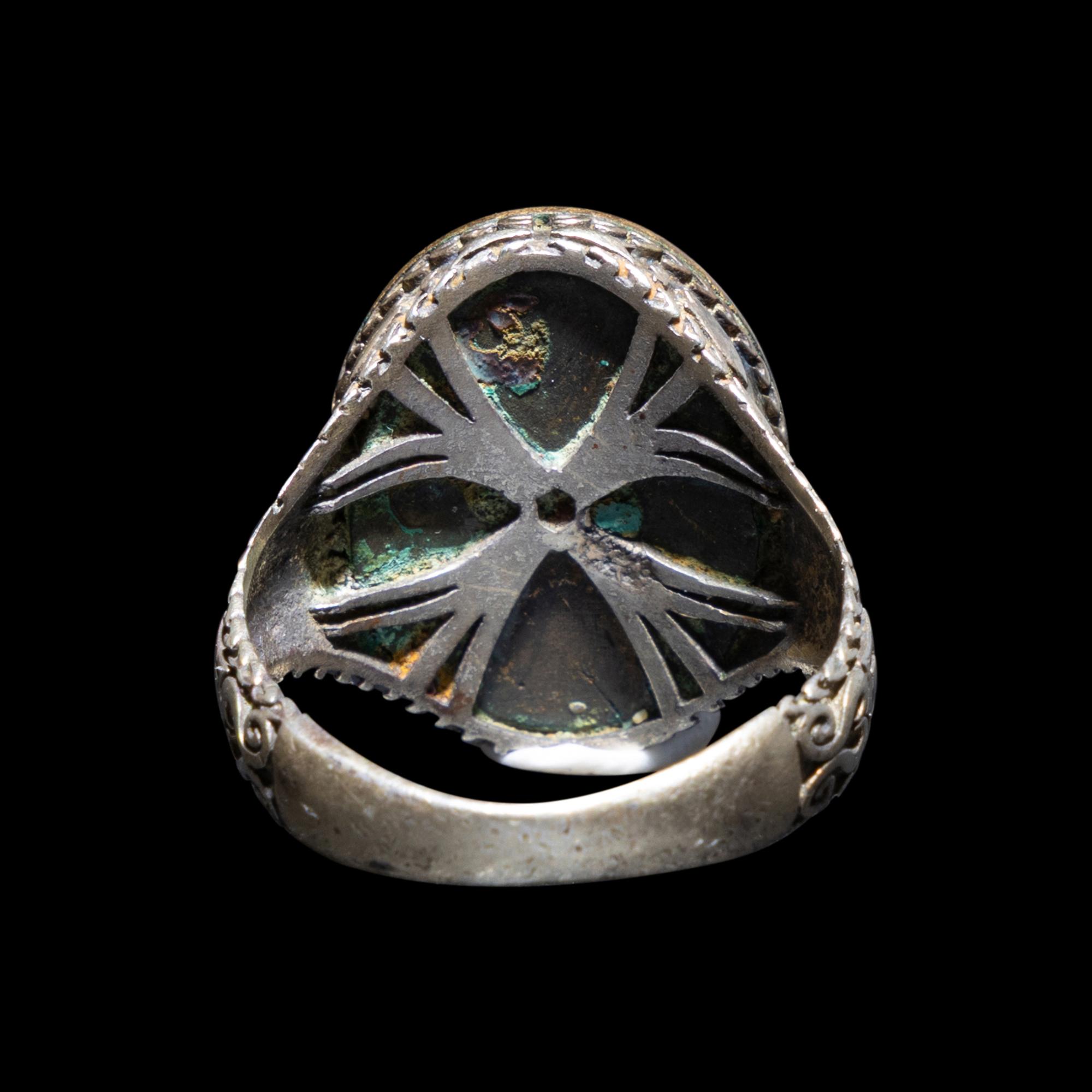 A Sicilian Electrum and Onyx Signet Ring of a Templar Grand Master