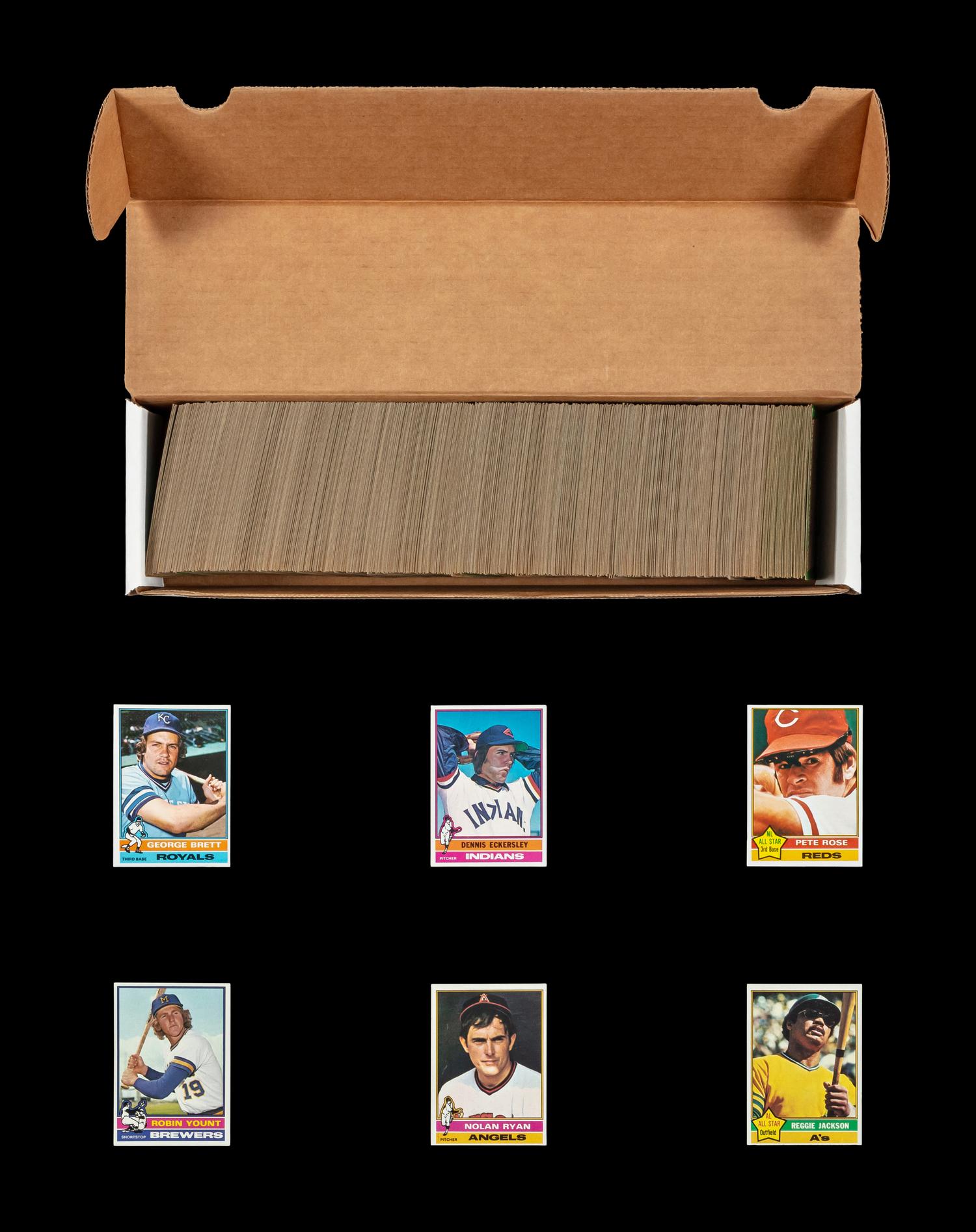 A Complete Set of 1976 Topps Baseball Cards (660/660)