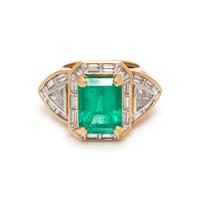 EMERALD AND DIAMOND RING