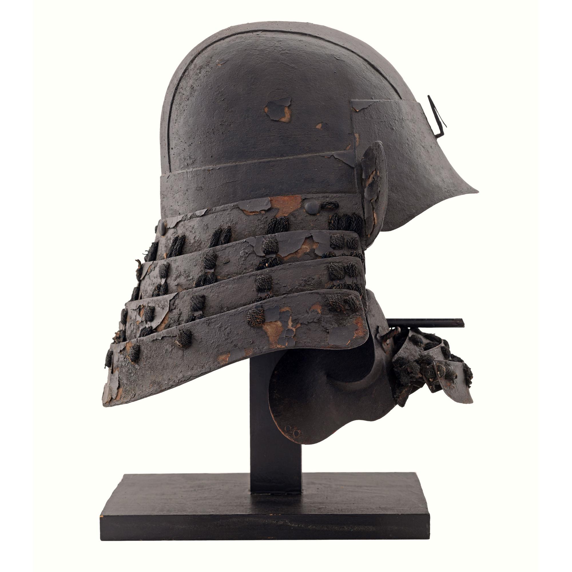 Edo-Period Japanese Hineno Kabuto with Contemporary Hanbo