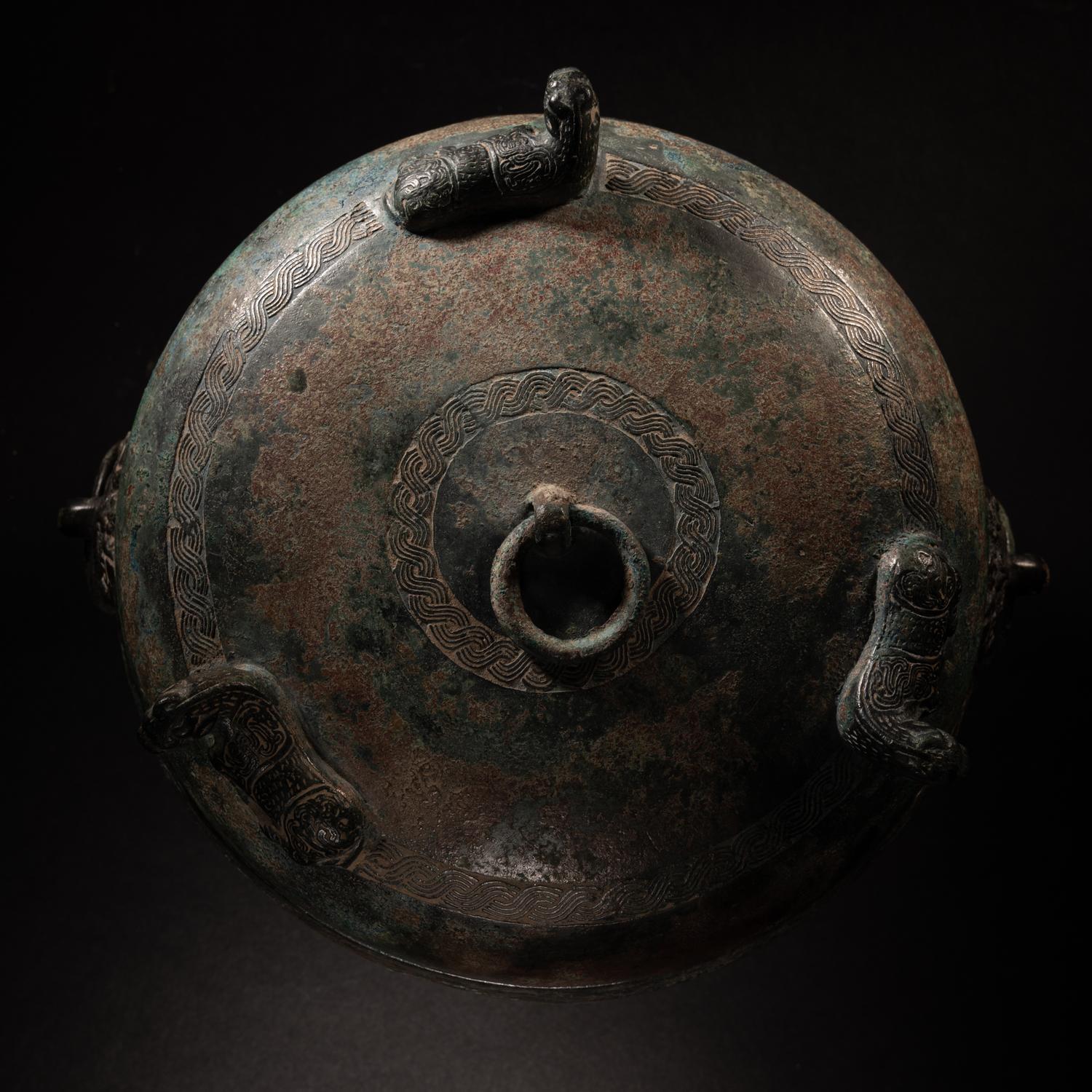 An Archaic Bronze Food Vessel, Dui