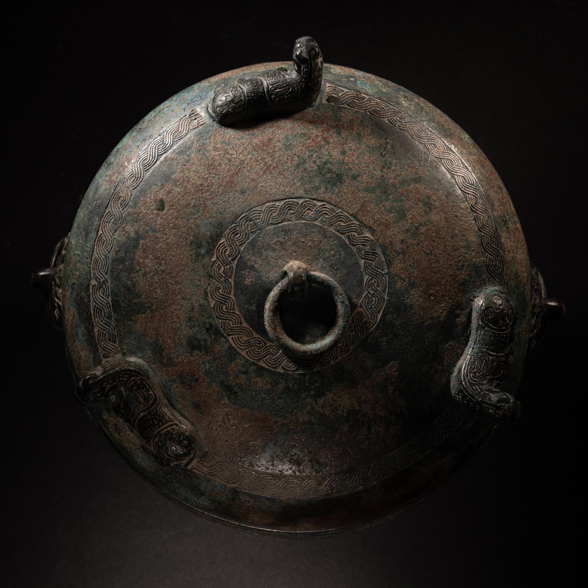 An Archaic Bronze Food Vessel, Dui