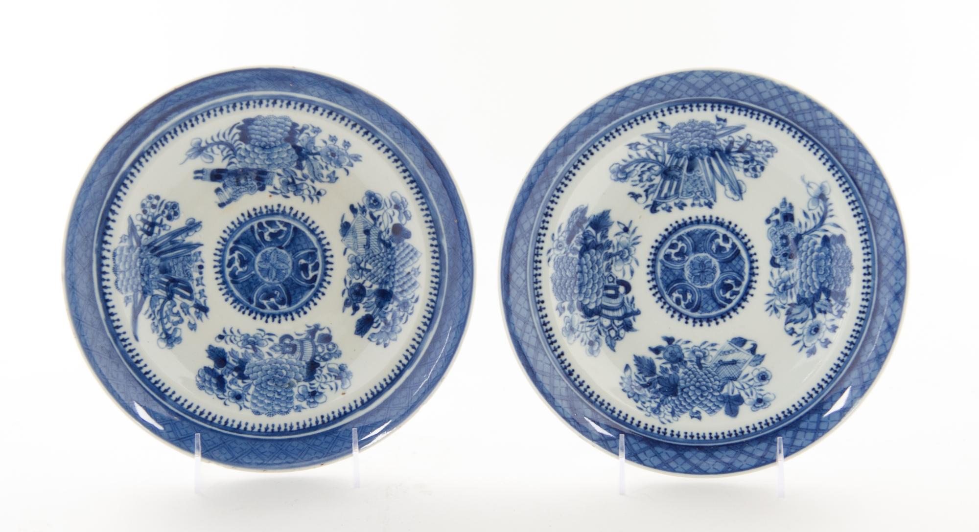 A Pair of Chinese Export Porcelain Plates Diameter 9 5/8 inches.