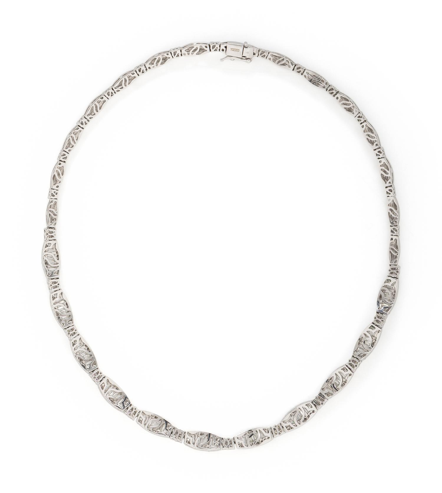 WHITE GOLD AND DIAMOND NECKLACE