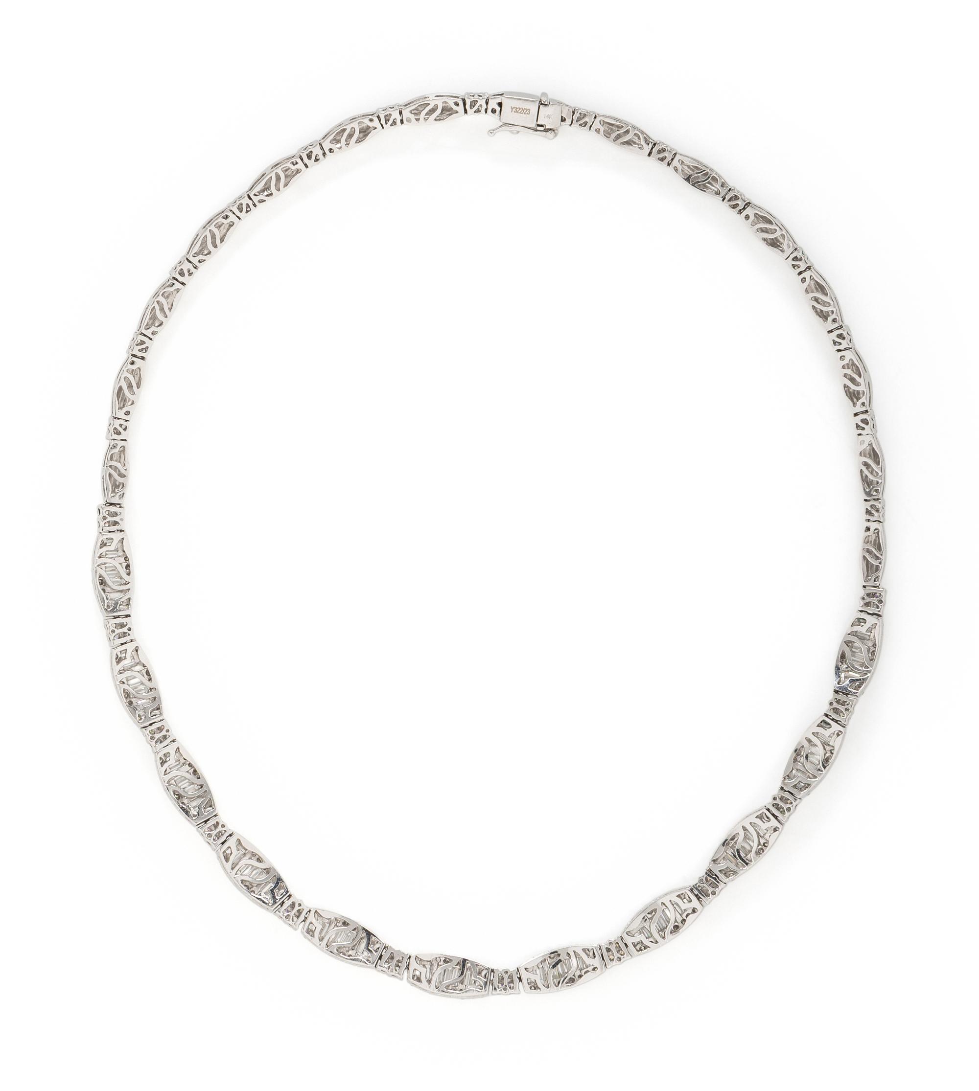 WHITE GOLD AND DIAMOND NECKLACE