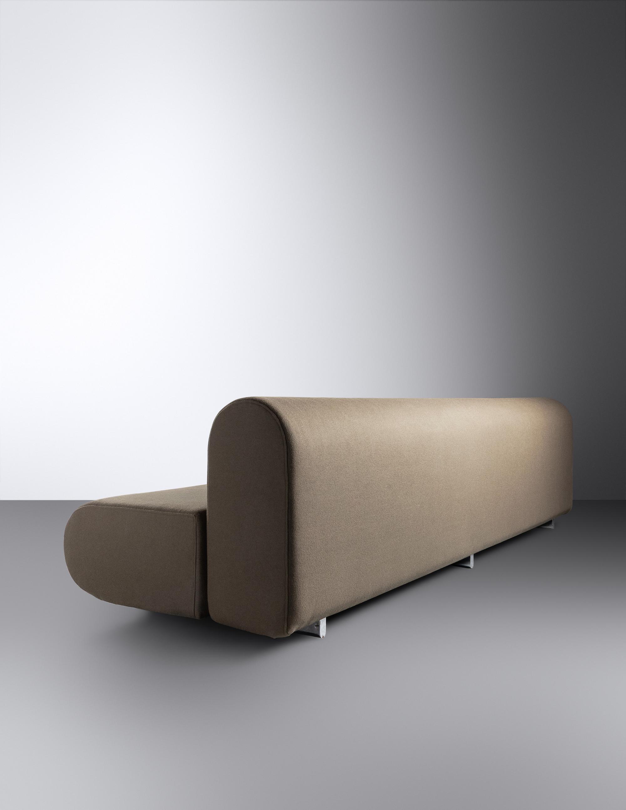 Suzanne Sofa Knoll International, USA