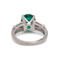 EMERALD AND DIAMOND RING