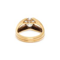 YELLOW GOLD AND DIAMOND RING