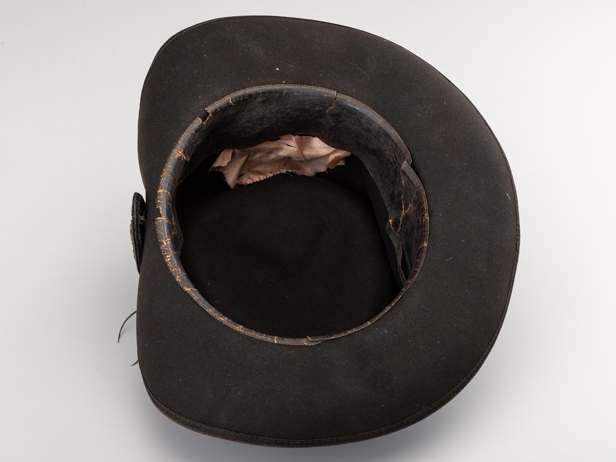 [CIVIL WAR]. Civil War US Officer's slouch hat with regimental number 104.